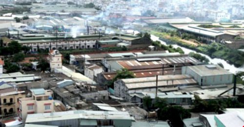 Các cơ sở sản xuất gây ô nhiễm tại phường Đông Hưng Thuận, quận 12 sẽ được di dời ra ngoại thành (Ảnh: SGGP)