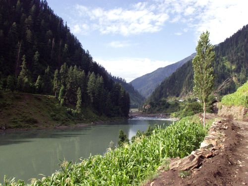 Sông Jhelum nơi đập Kohala chuẩn bị được xây dựng. (Ảnh: Myasinilyas/Wikimedia Commons)