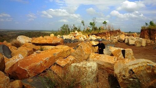 Tình trạng doanh nghiệp khai thác khoáng sản trái phép tại Gia Lai.