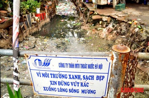 Mọi sự cảnh báo của cơ quan chức năng là vô nghĩa trước ý thức của người dân. 