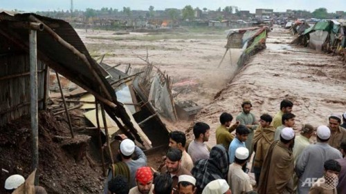 Tại làng Sam Gung, lở đất do mưa lớn đã chôn vùi hai ngôi nhà khiến 5 trẻ em và 3 phụ nữ thiệt mạng (Nguồn: AFP)