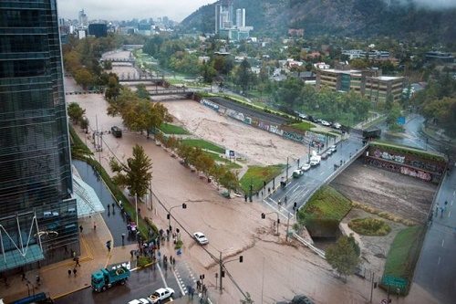 Ngập lụt ở Chile do mưa lớn (Nguồn: AFP)