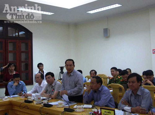 Đại diện tỉnh Hà Tĩnh báo cáo tại buổi làm việc