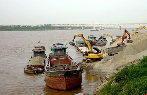 Dự án vận tải thủy và thủy điện trên sông Hồng còn nhiều hệ lụy chưa tính hết (Ảnh: H T Nga/Pháp luật TP.HCM)