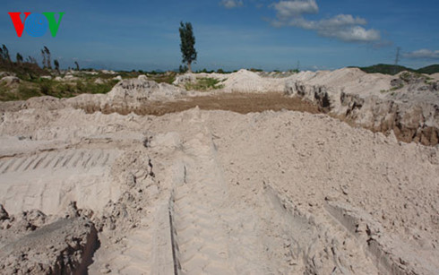  Các chủ cát lậu ở Hàm Thuận Bắc thường đội lốt làm trang trại