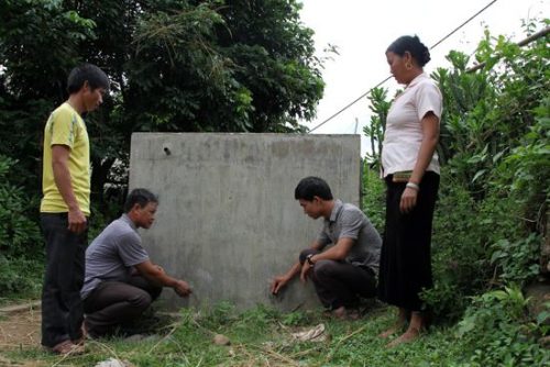  Công trình nước tại xã Mường Kim, huyện Than Uyên tuy còn mới nhưng không thể sử dụng.