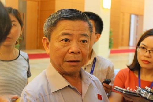Ông Võ Kim Cự trả lời phỏng vấn của Lao Động sáng 25.7 (Ảnh: T.Chung)