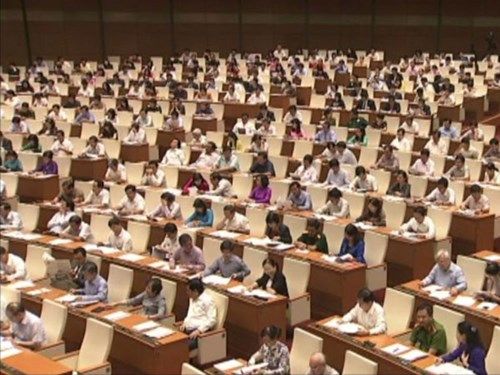 Thẩm tra dự án luật: Vẫn nể nang, dễ dãi