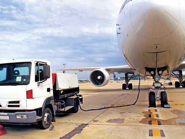 Ngành hàng không dân dụng góp phần làm biến đổi khí hậu toàn cầu