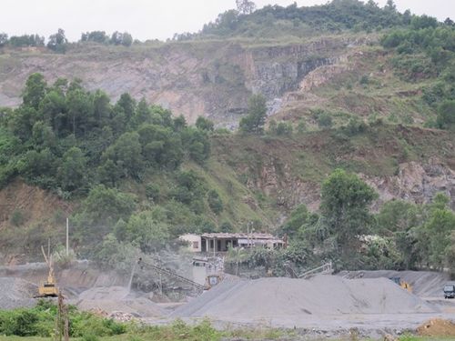 Đà Nẵng: Yêu cầu chủ mỏ khai thác khoáng sản góp tiền làm đường cho dân