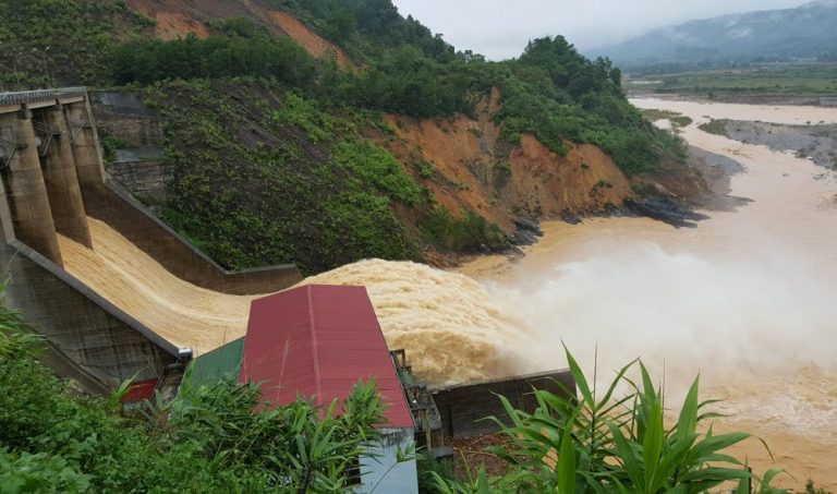 Bộ TN&MT lập biên bản thủy điện Hố Hô vụ xả lũ