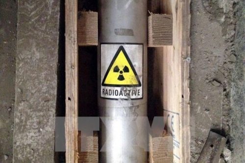 Logo cảnh báo nguồn phóng xạ theo quy định chung của quốc tế. (Nguồn: TTXVN)