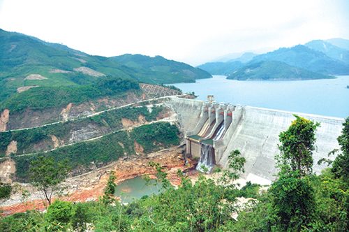 Trên hệ thống sông Dakdrinh, hiện nay đã có một nhà máy thủy điện Dakdrinh đang hoạt động.