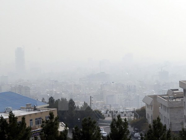 Iran: Các trường học tại Tehran đóng cửa do ô nhiễm không khí