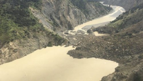 Một vụ lở đất đã chặn dòng sông Clarence phía bắc thị trấn Kaikoura.(Nguồn: stuff.co.nz)