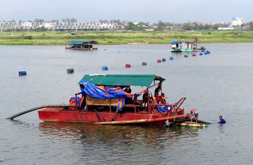 Vội vã hút 1 triệu m3 cát khi chưa có đánh giá tác động môi trường?