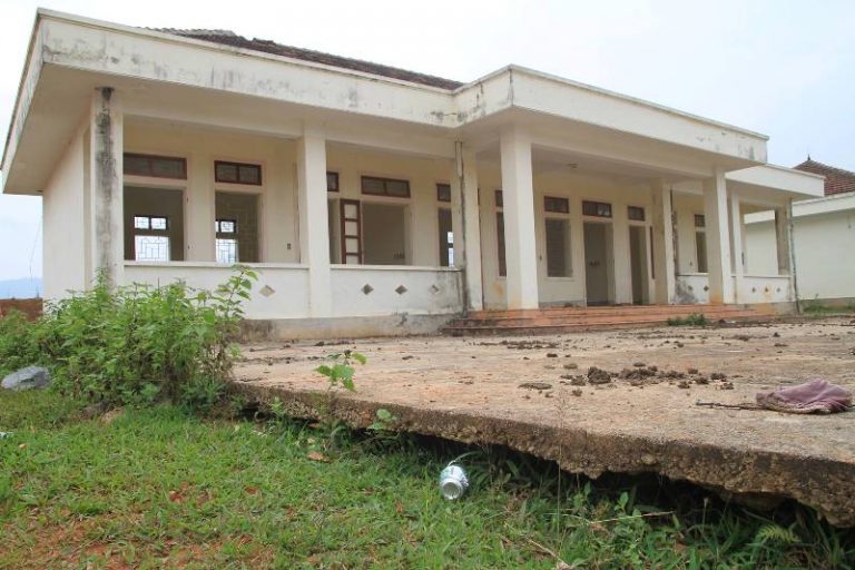 Quế Phong, Nghệ An: Khu tái định cư 3,5 tỷ đồng sau 5 năm vẫn bỏ hoang