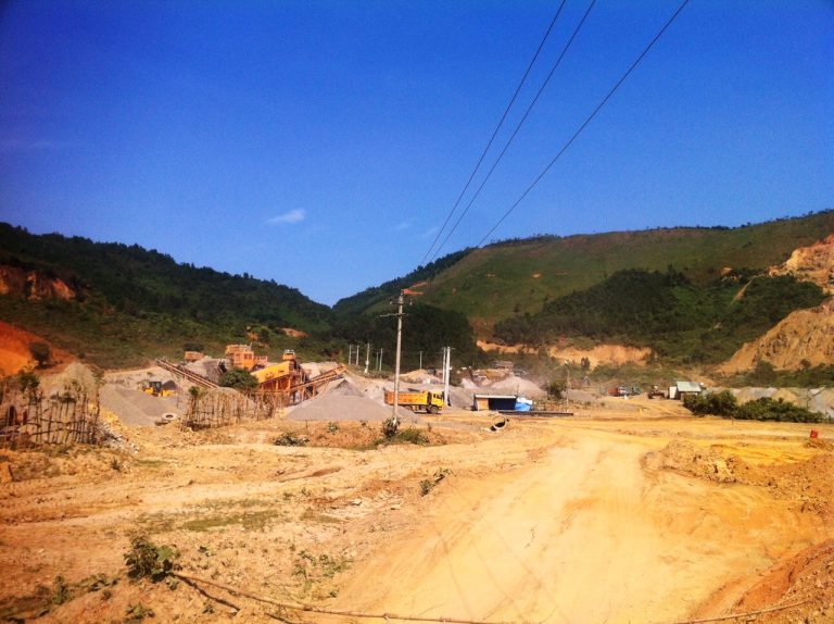 Hòa Vang (Đà Nẵng): Khu vực mỏ đá thôn Phước Thuận vẫn “hành” dân