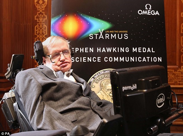 Stephen Hawking: Con người chỉ có 200 năm để thoát khỏi Trái Đất
