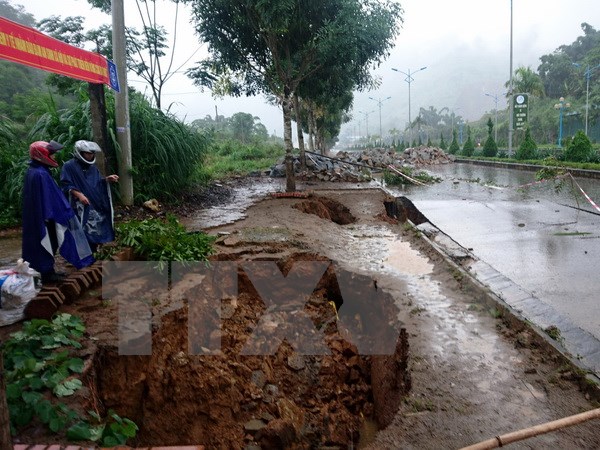 Hàng trăm hộ dân bị cô lập trong mưa lũ tại tỉnh Lai Châu