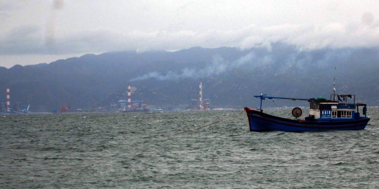 Bộ trưởng TN&MT: Chưa giao biển để Nhiệt điện Vĩnh Tân thực hiện nhận chìm