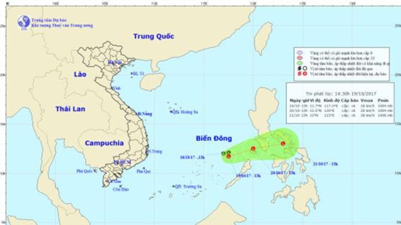 Áp thấp tiến sâu vào biển Đông, miền Trung và Nam bộ có mưa vừa đến mưa to