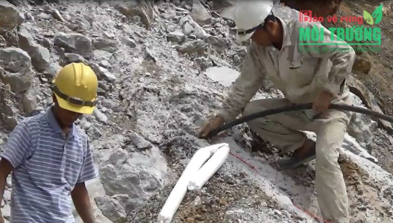 “Thần chết” luôn rình rập những phu đá!
