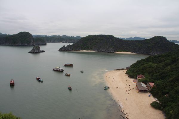 Các hệ sinh thái vùng ven biển Việt Nam dưới sức ép phát triển