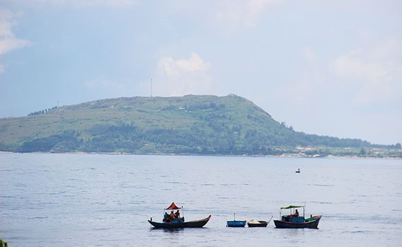 Quảng Ngãi cho làm resort trên thắng cảnh Lý Sơn?