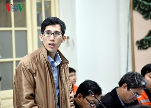 Bão số 1 di chuyển rất nhanh vào đất liền
