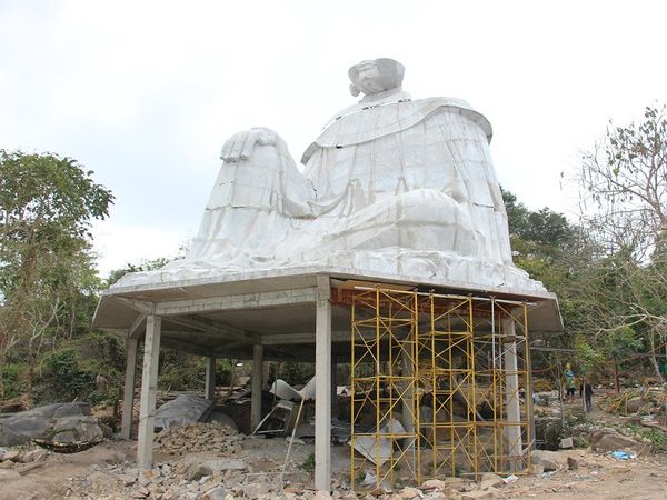 Lãnh đạo An Giang nói về tượng Bà Chúa Xứ phiên bản 2