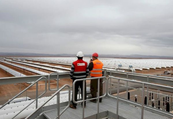 Morocco xây dựng nhà máy điện mặt trời rộng bằng Paris ở sa mạc Sahara