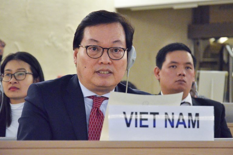 Hội đồng nhân quyền thông qua Nghị quyết về BĐKH và quyền con người