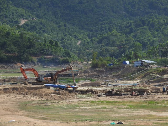 Khai thác khoáng sản trái phép “nóng” tại phiên chất vấn của HĐND Khánh Hòa