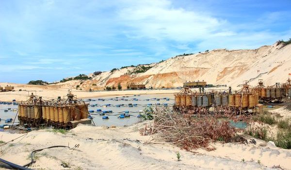 Phó Thủ tướng đề nghị xem xét Kiến nghị về Quy hoạch quặng titan của LMKS