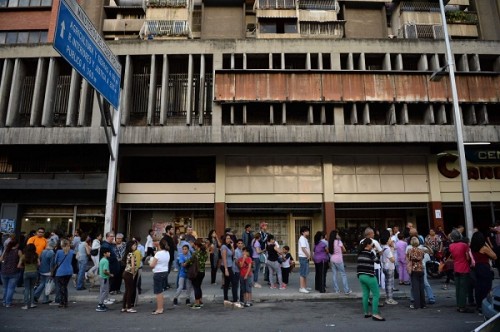 Động đất tại Venezuela, rung chuyển cả láng giềng