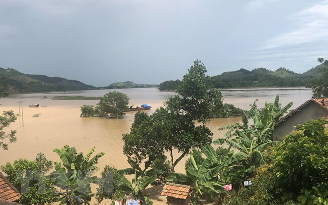 Nghệ An: Nam Đàn ngập sâu trong lũ, cuộc sống người dân bị đảo lộn