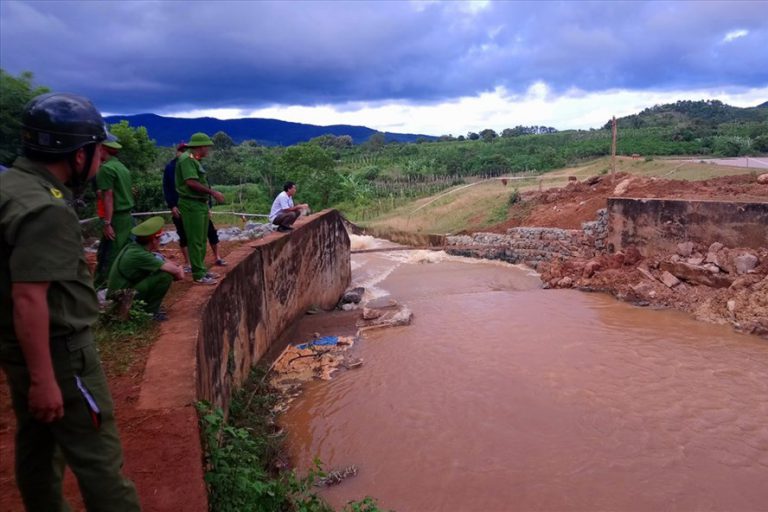 Hàng loạt hồ thủy lợi Tây Nguyên xuống cấp: Dân phập phồng sống cạnh “bom nước”