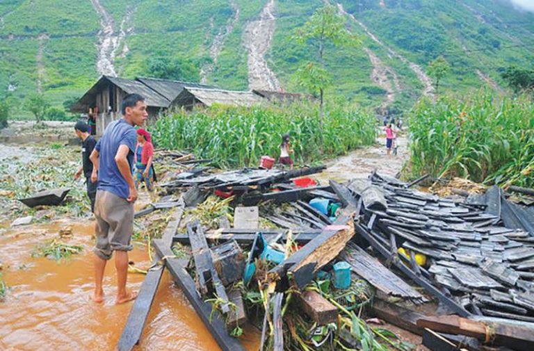 Chính sách ứng phó và giảm nhẹ rủi ro: Cần đa dạng dựa trên tri thức địa phương