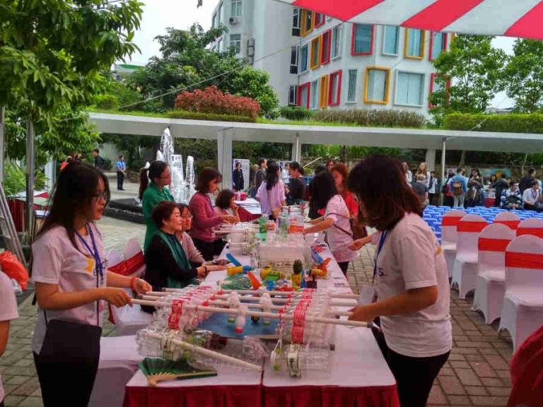 UNESCO và Coca-Cola hỗ trợ các chiến dịch tái chế rác thải