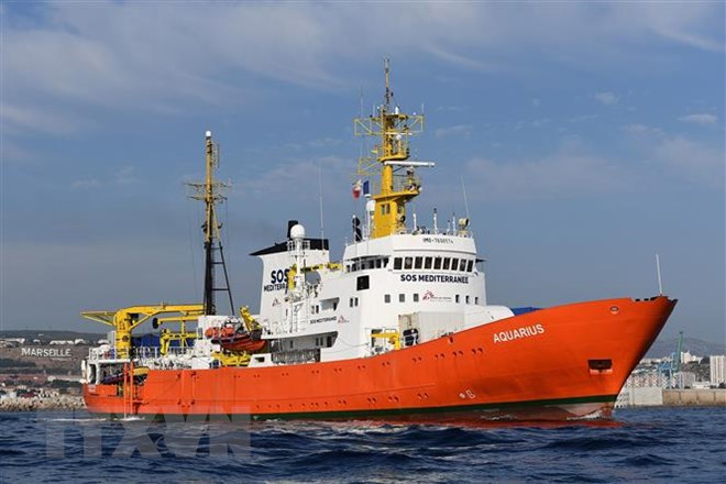 Italy bắt giữ tàu cứu hộ Aquarius do nghi chứa chất thải độc hại