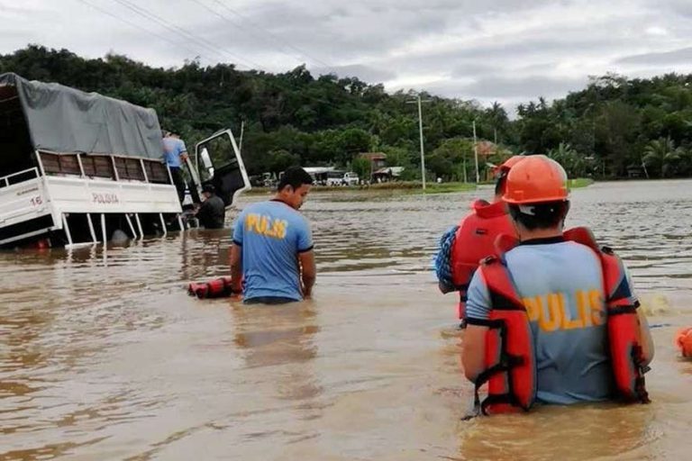 85 người chết trong lở đất, lũ lụt tàn khốc ở Philippines