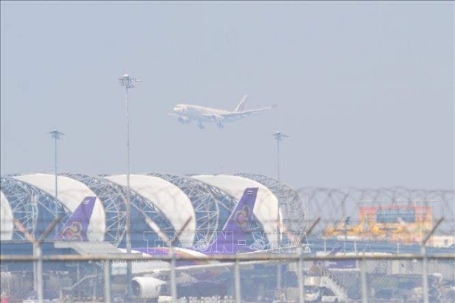 Thủ đô Bangkok tiếp tục chìm trong khói bụi ô nhiễm