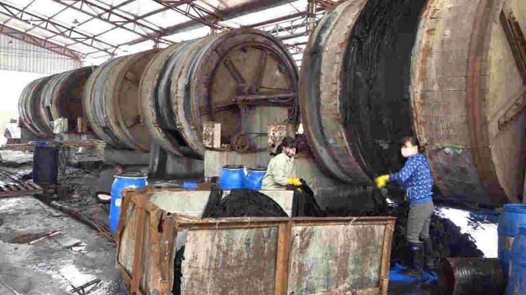 Ô nhiễm nghiêm trọng từ nhà máy sản xuất da