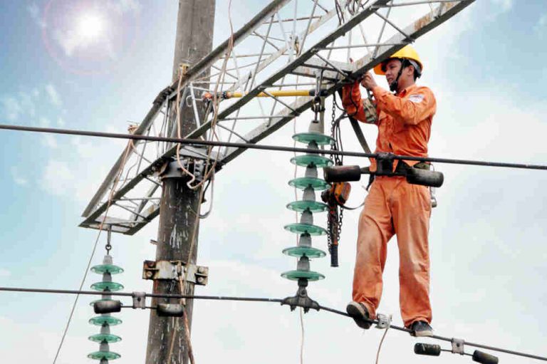 Việt – Mỹ thảo luận về thí điểm mua điện trực tiếp