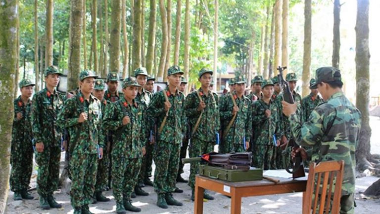 Quân đội ứng phó với nắng nóng, khô hạn nửa đầu năm 2019