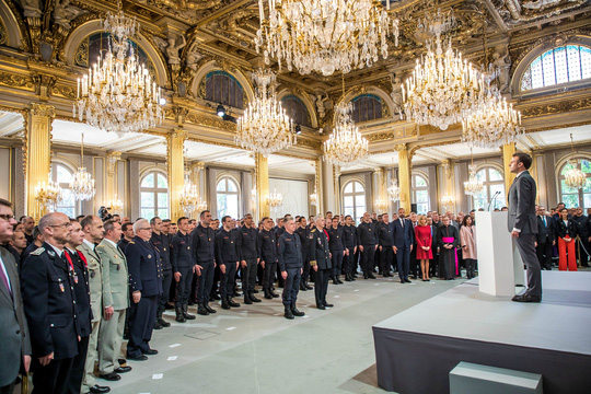 Cháy Nhà thờ Đức Bà Paris: Cơ hội cho thuyết âm mưu