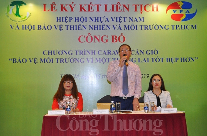 Mỗi ngày có khoảng 80.000 tấn rác thải nhựa được đưa ra môi trường tại Việt Nam