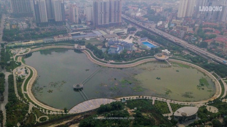 Hà Nội: Công viên trăm tỉ ô nhiễm trầm trọng, dân không dám “bén mảng”