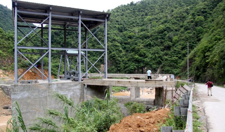 Công trình thủy điện ở Lai Châu: Vì sao sai phạm vẫn được thi công?